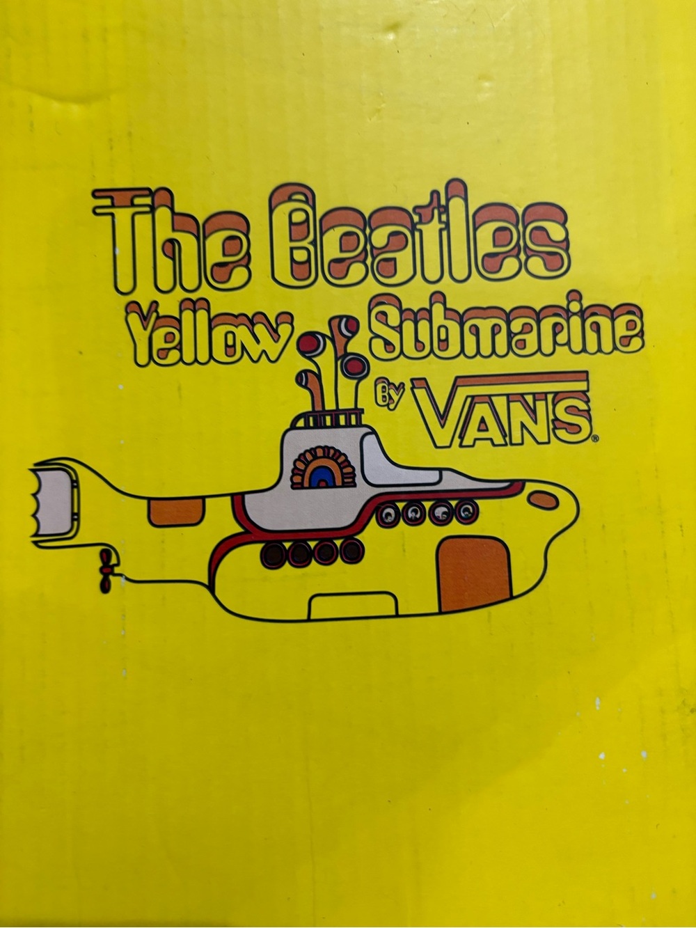 The Beatles 'Yellow Submarine’ by Vans SK8-HI REISSUE (THE BEATLES) FACES DRESS